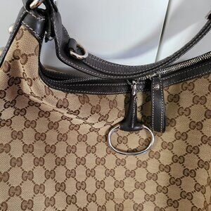 Gucci handbag shoulder and clutch strap options